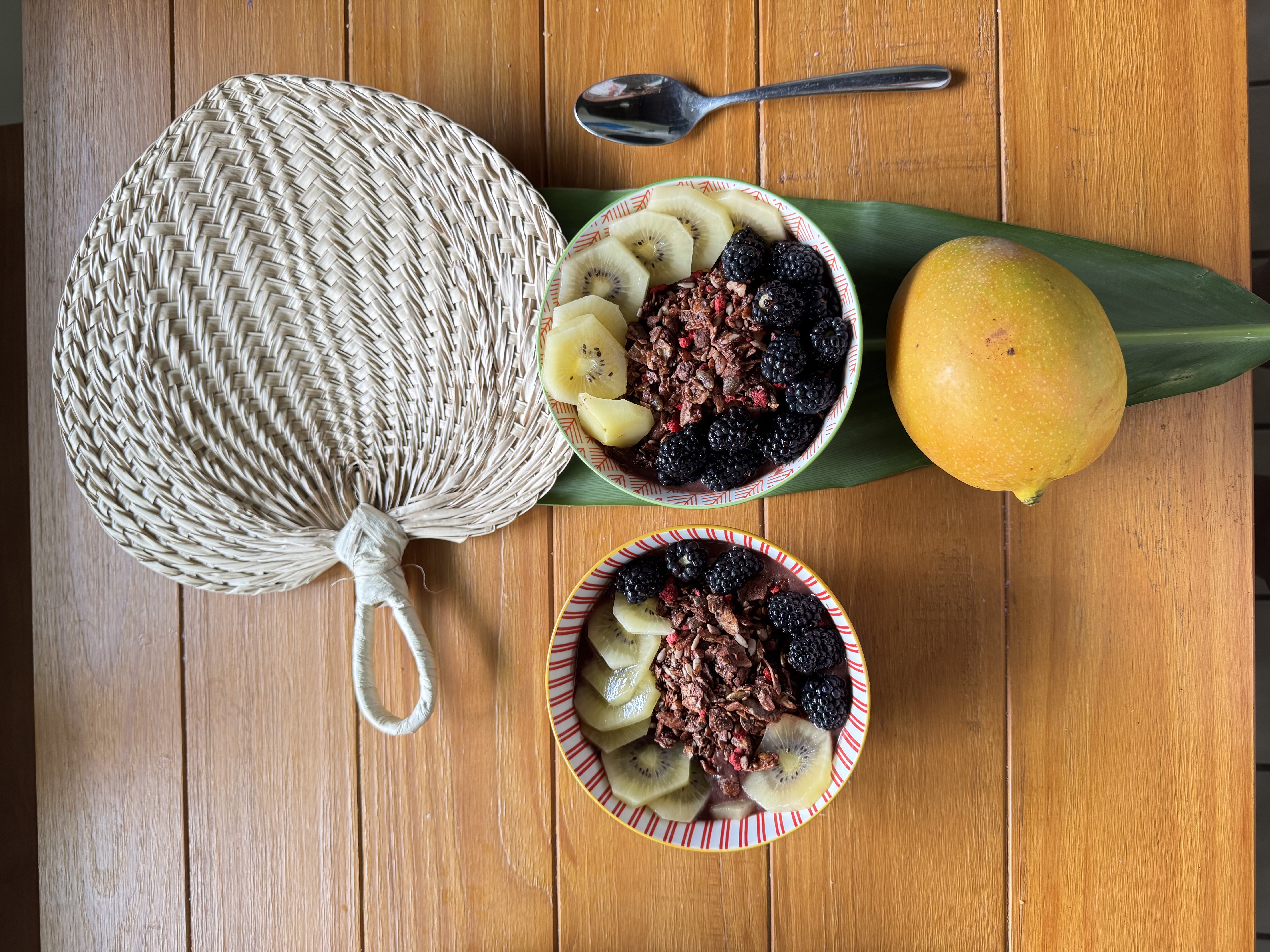 Tropical Açaí Bowls Breakfast